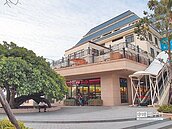 超商特色店　走春歇腳兼打卡