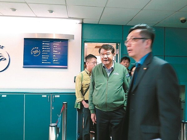 華航董座何煖軒