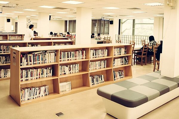 新北市立圖書館汐止大同分館（擷取自新北市立圖書館）