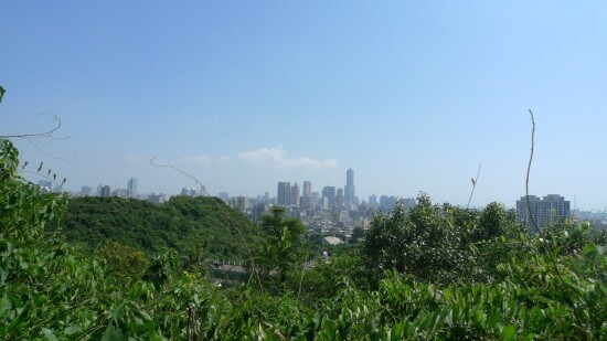 城鄉局若要管控天際線視野,應先限縮山坡地建物的高度。(圖/好房資料中心)