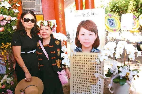 護理師蔡邑敏去年2月執行病患後送任務,隨著直升機墜海殉職,銓敘部昨同意以「冒險犯難」的最高標準給卹。 圖/聯合報系資料照片