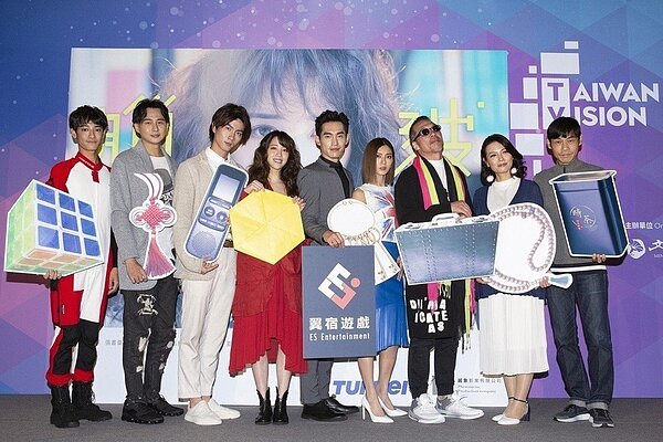 歐陽妮妮為演出「腦波小姐」休學。圖/麗象影業提供