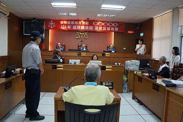 桃園一幢透天厝4年發生三件命案,楊姓屋主還在屋內殺人,被法院判處重刑。示意圖/桃園地院法庭