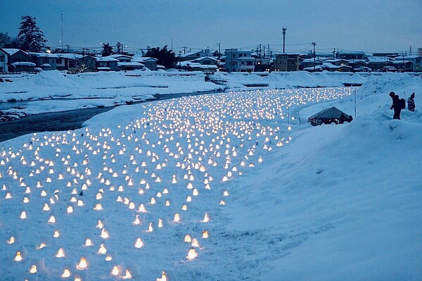 遠東航空於2017年及2018年冬季執行過短期日本秋田航線包機,市場反應熱烈,且秋田四季皆有觀光亮點,預計自3月30日起每週二、六以定期包機之方式執行桃園-秋田航線航班。(圖/遠東航空提供)