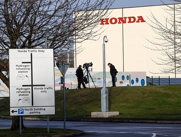 日本本田汽車昨日宣布生產線撤出英國，本田決定將影響其他正在評估中企業，帶動日系企業撤退潮。 路透社