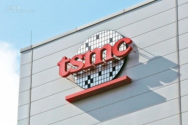 台積將實行股利新制,法人圈對去年度盈餘每股僅配發8元現金股利略感失望,但對分季發放,並讓長期持股股東在今年底能領到10元現金股利正面看待。 路透