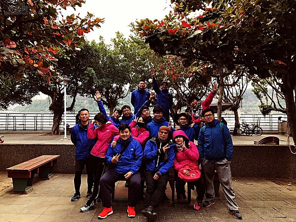 永慶不動產林口捷運加盟店店東陳沛宏　重視同仁的健康與生活，每年開工後走春，領隊帶同仁騎單車遊淡水。