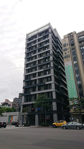 志嘉建設22日公告旗下國語日報地上權案「志嘉水曜」認賠殺出，以總價13.5億元賣給榕茂投資。陳美玲／攝影