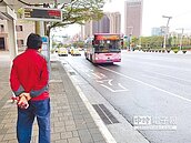 建500智慧站牌要4年　柯促縮短