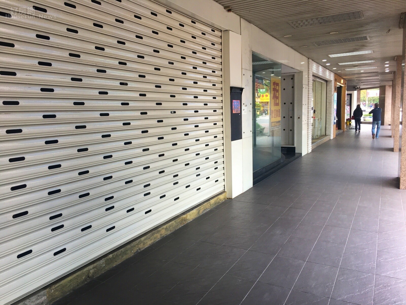 台北市東區人潮變少,原本的黃金店面都空了下來。 楊欽亮攝