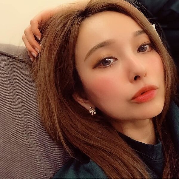 愛紗結束和周洺甫的3年婚姻。圖/摘自臉書