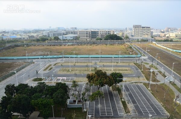 台南市地政局宣布，砲校一期區段徵收工程完工，3月底可通車。照片台南市地政局提供
