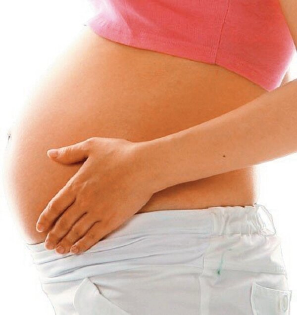 國家衛生研究院研究證實，孕婦使用滯留型保養或化妝品的種類愈多，可能造成胎兒過敏風險愈高。 圖／聯合報系資料照片