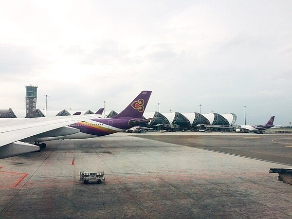 泰國近年來積極實施公共場所禁菸制度。記者張芳瑜/攝影