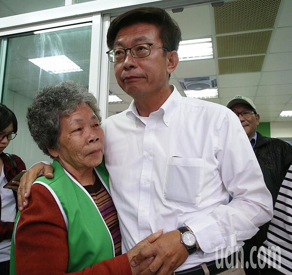 台南立委補選民進黨郭國文宣布當選。記者劉學聖/攝影