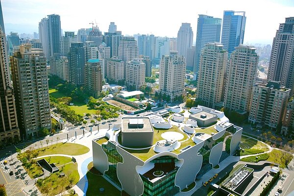 近期大陸台商回流置產,不約而同以國家歌劇院為核心看房,由於多是自住性的購屋需求,「成交一戶便是少一戶」。記者宋健生/攝影