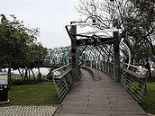 傳鰲峰山蓋殯葬園區　市府澄清：不實