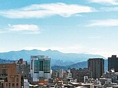 選後中市天空藍了　空汙減緩...因風來了