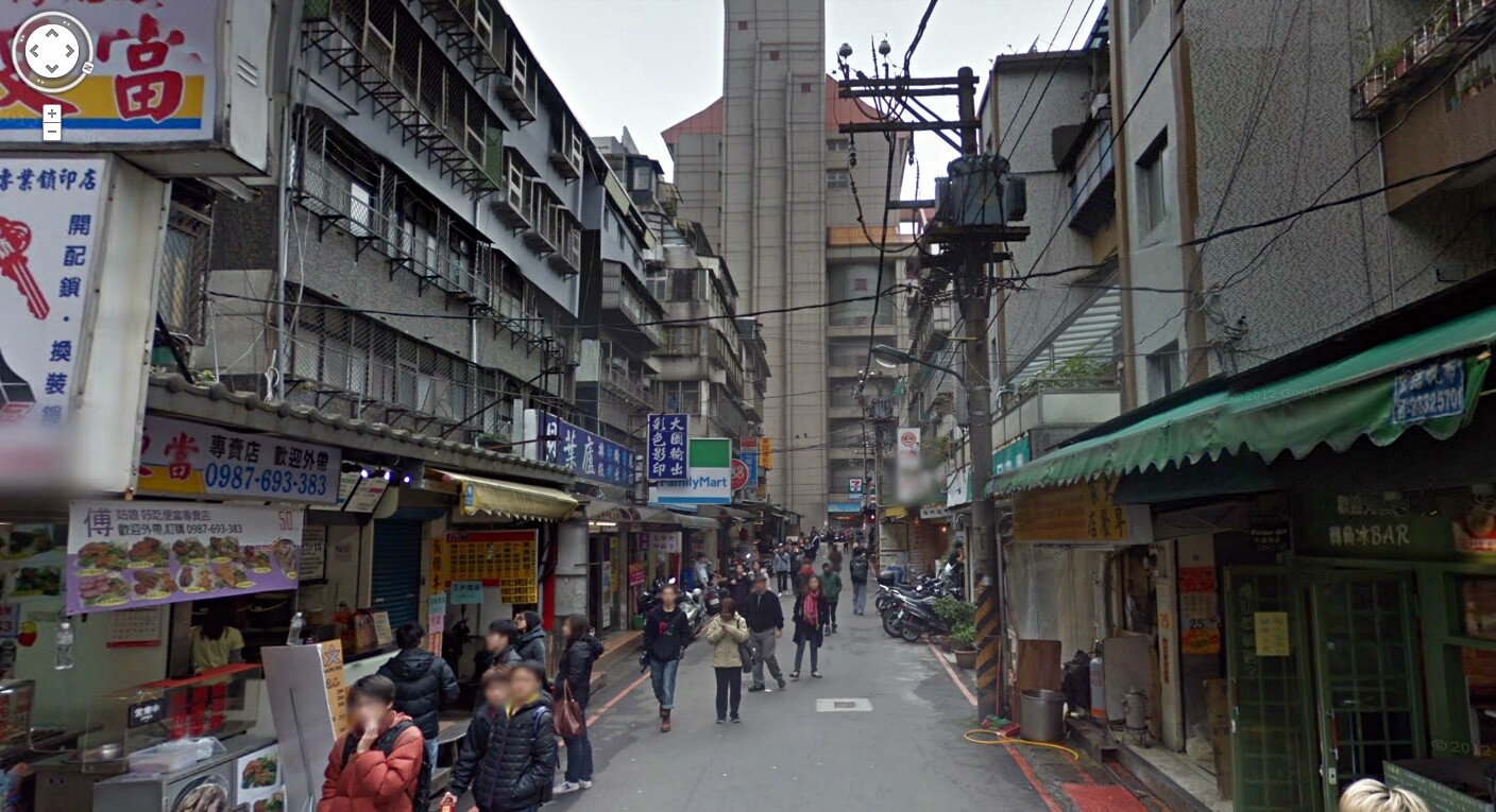 文化大學周邊住宅生活圈完善,所以有許多外漂族選擇在此交通不便又冷的山上落腳