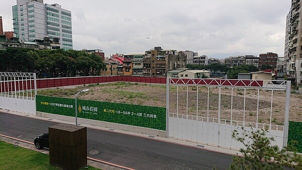 醞釀10年位於台北市大同區的預售新案「城市莊園」都更案今（12）日正式公開，該案基地面積達1,137坪，是台北市少數方正土地。記者陳美玲／攝影