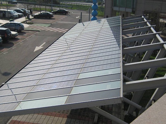 新北市61所公立學校先裝太陽能發電系統（圖／高速公路局網站）