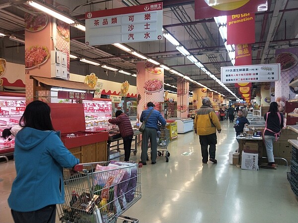 「東帝士量販賣場」確定年後熄燈,已向市府申請大量解雇。 記者游明煌/攝影