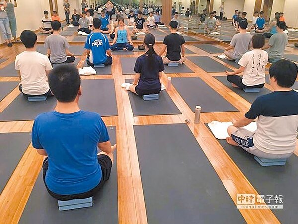 Pure Yoga無預警歇業，讓大批消費者相當錯愕。（翻攝自Pure Yoga Taiwan Page粉絲團）