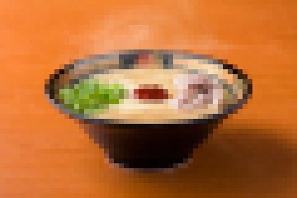 日本連鎖拉麵店一蘭宣布明年推出無豚拉麵，預告文章刻意打了馬賽克。圖／擷自一蘭官方臉書