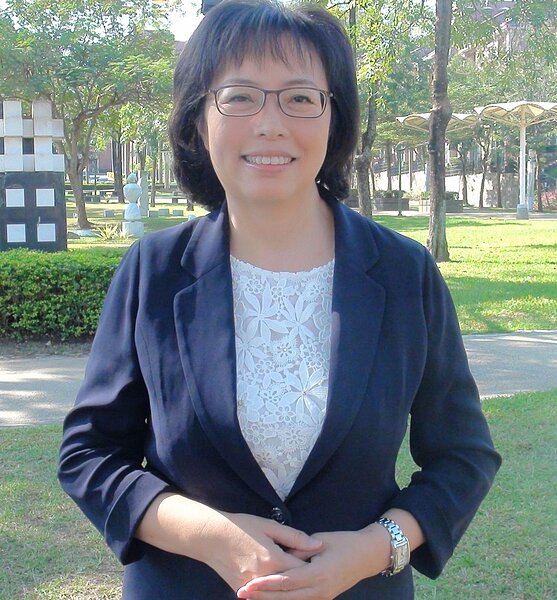 前義联集團發言人江惠頌外文能力強,獲韓國瑜延攬成為行政國際處長。記者王昭月/攝影