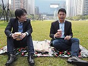 盧秀燕草地就職有亮點！「歐爸」局長示範親民穿搭