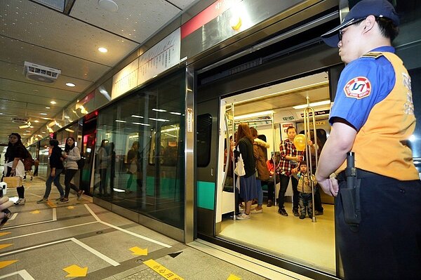 高雄捷運公司積極拓展營運經驗,今年可望賺上億元。圖/報系資料照