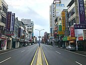 兩張圖告訴你　八萬宅男讓房價漲得不像話