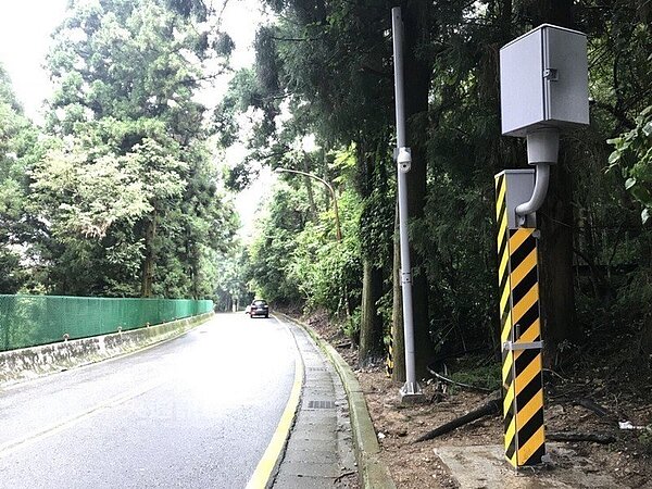 南投縣仁愛鄉台14甲線7.95K處清境路段設固定測速桿,預計明年元月啟用,最快元旦開工。圖/南投縣警局提供