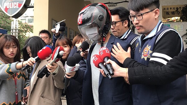 六福皇宮主廚游甯鈞犯案後,聲稱在逃逸過程掉落現金,警方查出是徐姓貨運司機撿走。記者袁志豪/攝影