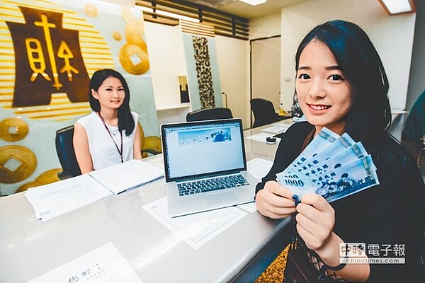 財政部高層指出,財政盈餘應該優先用來還債,或是做為歲計剩餘,但歲計剩餘運用是主計總處權責。(本報資料照片)