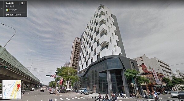 萬楓酒店位於環中路二段與西屯路二段交叉口。(圖/google map)