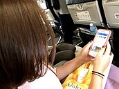 手機時代來臨　英國市內電話使用時間6年內減半