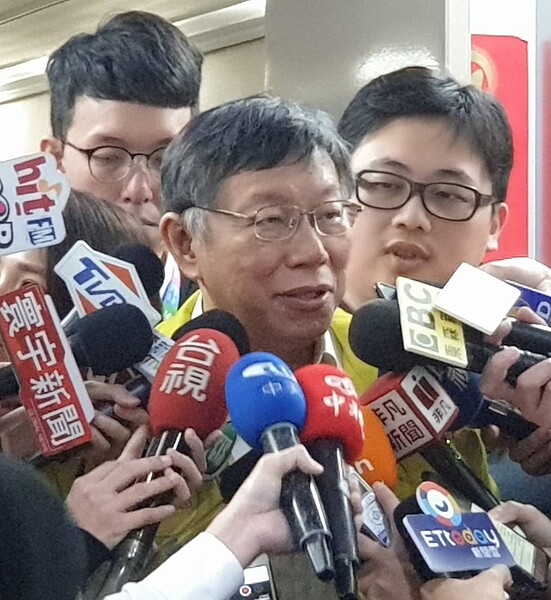 台北市長柯文哲今受訪時卻是脫口而出「這和防疫有什麼關係」,不是死了一隻豬就一定是豬瘟好不好,可以死的理由太多種了。記者陳煜彬/攝影
