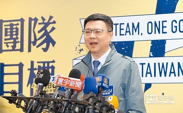 民進黨主席當選人卓榮泰表示,未來政府各政策的初步討論,將由總統、行政院長、黨團總召、民進黨主席、總統候選人,共同來參與討論,讓民意接軌政策。(陳怡誠攝)