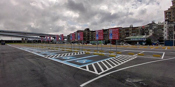 板橋環翠段停車場1/15-1/31免費試停。(圖/新北市政府)