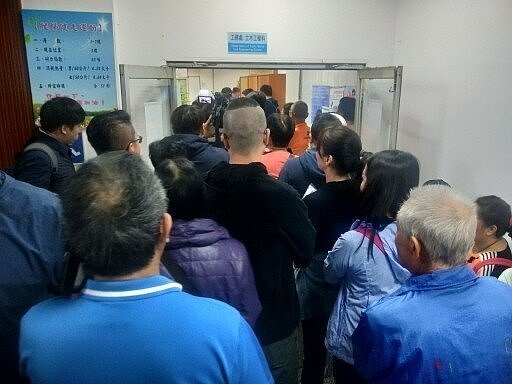 基隆汰舊換新節能補助今年特別納入除濕機,民眾大排長龍申請惹議,新北部打算跟進。聯合報資料照片