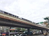 柯文哲挪北捷救命錢還債　議員爆文湖線車廂年限再延20年