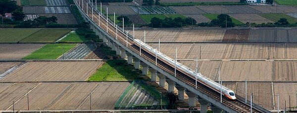 台灣高鐵。（圖／台灣高鐵臉書）