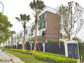 高雄大坪頂特定區　建商推豪墅搶客