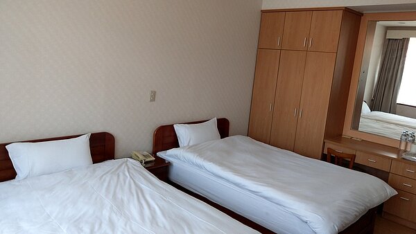 台灣省議會議員會館空間活化,變身為「議蘆會館」旅館,今天開幕剪綵,初期開放40間二人房。記者趙容萱/攝影