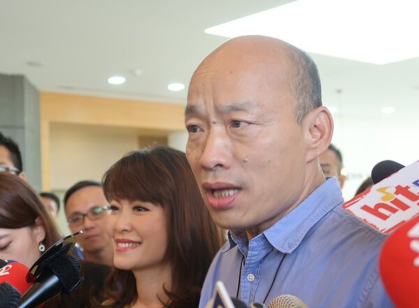 高雄市長韓國瑜表示,明晚夜宿要達到傾聽農民、了解空汙、單親家庭三個目標。記者徐如宜/攝影