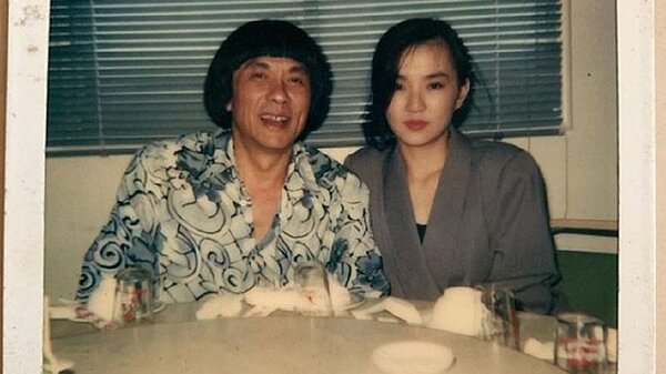 豬哥亮逝世兩周年,謝金燕曬19歲合照憶思念情。(圖/翻攝自謝金燕IG)