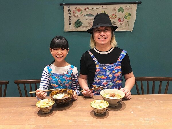 喬喬(左)與喬爸。圖/摘自臉書