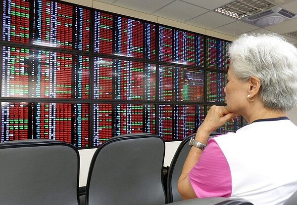 台股指數今(17)日以10508.56點開出,上漲33.95點。歐新社