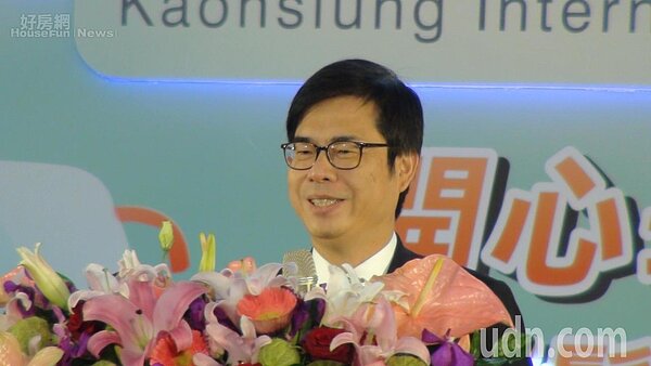 行政院副院長陳其邁今天上午高雄旅展時,聽到有人說,高雄市長韓國瑜心中有市長接班人選時,很訝異地說,「他要離開了嗎?」(記者謝梅芬/攝影)